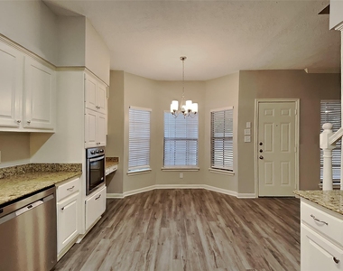 4627 Natural Bridge Drive - Photo Thumbnail 5