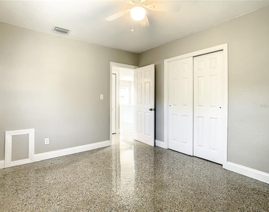 8111 30th Avenue N - Photo Thumbnail 22