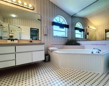 9408 New Orleans Drive - Photo Thumbnail 41