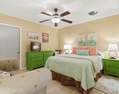 3207 Green Dolphin Street - Photo Thumbnail 6