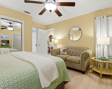3207 Green Dolphin Street - Photo Thumbnail 7
