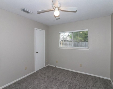 6527 La Violetta Drive - Photo Thumbnail 10