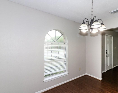 6527 La Violetta Drive - Photo Thumbnail 3