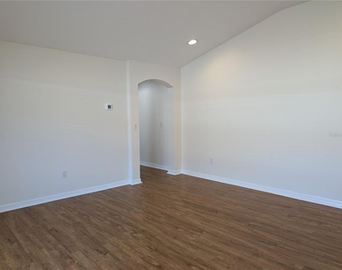 10008 Tranquility Way - Photo Thumbnail 13