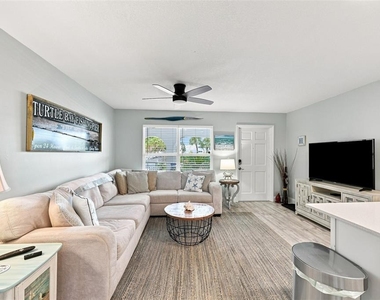 7151 Sunset Way - Photo Thumbnail 6