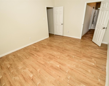 12607 Lady Slipper Road - Photo Thumbnail 7