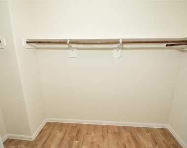 12607 Lady Slipper Road - Photo Thumbnail 9