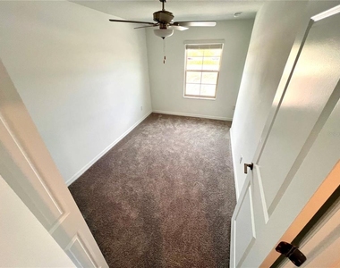 8333 Crescent Oaks Dr - Photo Thumbnail 27
