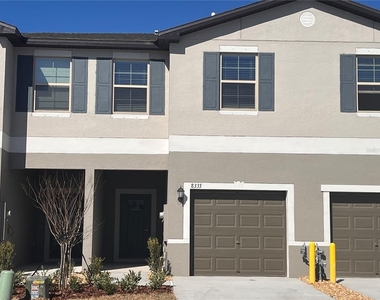 8333 Crescent Oaks Dr - Photo Thumbnail 2