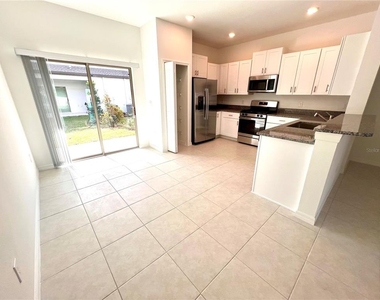 8333 Crescent Oaks Dr - Photo Thumbnail 44
