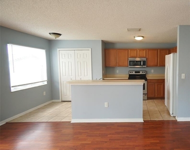 8532 Edgewater Place Boulevard - Photo Thumbnail 1