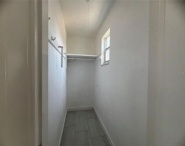2727 17th Street N - Photo Thumbnail 6