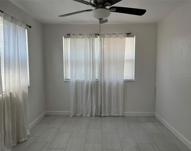2727 17th Street N - Photo Thumbnail 7