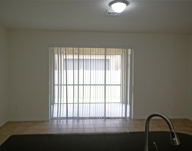 4058 71st Avenue N - Photo Thumbnail 15