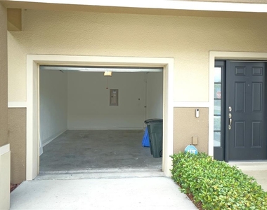 4058 71st Avenue N - Photo Thumbnail 17