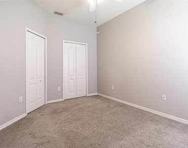 5553 Gallant Fox Court - Photo Thumbnail 16