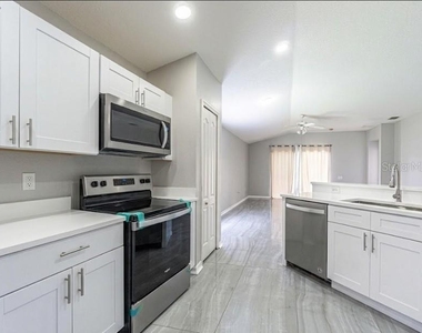 5553 Gallant Fox Court - Photo Thumbnail 5