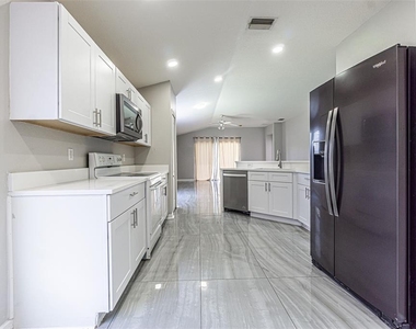 5553 Gallant Fox Court - Photo Thumbnail 3