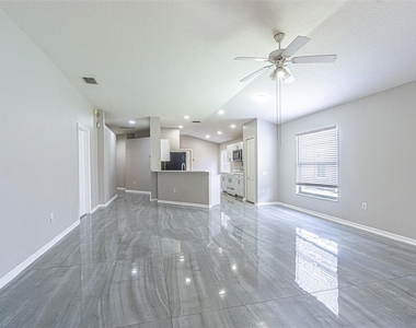5553 Gallant Fox Court - Photo Thumbnail 8