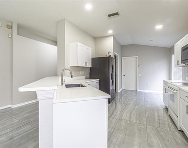 5553 Gallant Fox Court - Photo Thumbnail 4