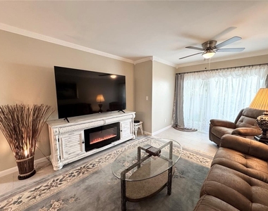 1100 E Bay Drive - Photo Thumbnail 13