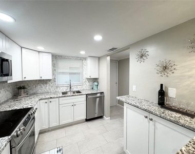 1100 E Bay Drive - Photo Thumbnail 7