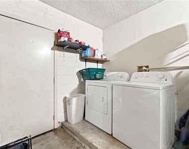 3944 Ne 7th Street - Photo Thumbnail 25