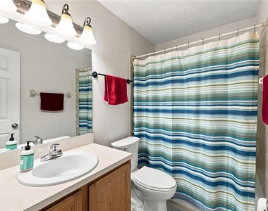 3944 Ne 7th Street - Photo Thumbnail 16