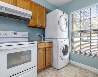 310 S Church Avenue - Photo Thumbnail 7