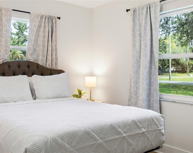 34807 Evergreen Way - Photo Thumbnail 24