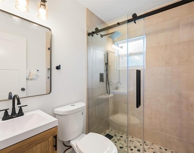 34807 Evergreen Way - Photo Thumbnail 25