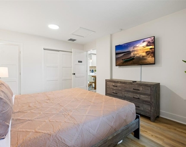 34807 Evergreen Way - Photo Thumbnail 28