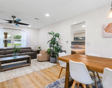 34807 Evergreen Way - Photo Thumbnail 20