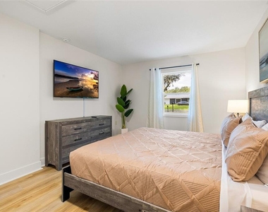 34807 Evergreen Way - Photo Thumbnail 27