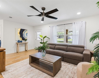 34807 Evergreen Way - Photo Thumbnail 19