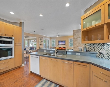 7107 Switchgrass Trail - Photo Thumbnail 11