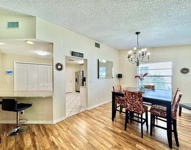 2775 Diane Terrace - Photo Thumbnail 7