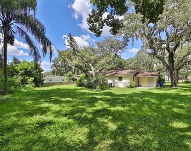105 N Kingsway Road - Photo Thumbnail 23