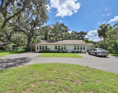 105 N Kingsway Road - Photo Thumbnail 28