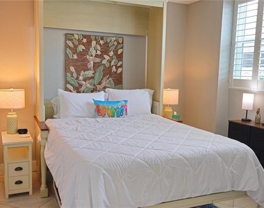 7560 Bay Island Drive S - Photo Thumbnail 41