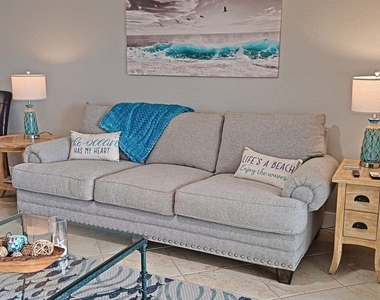 7560 Bay Island Drive S - Photo Thumbnail 15