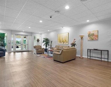 7560 Bay Island Drive S - Photo Thumbnail 49