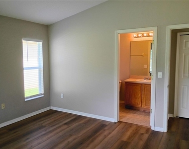 18132 Portside Street - Photo Thumbnail 4