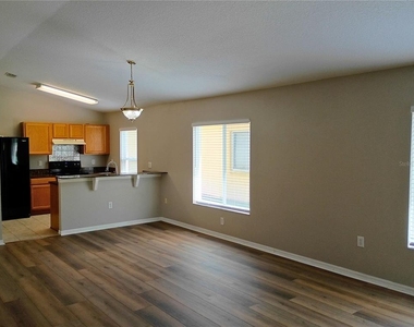 18132 Portside Street - Photo Thumbnail 2