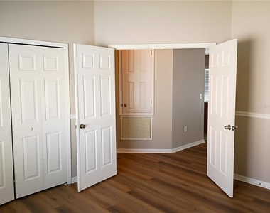 18132 Portside Street - Photo Thumbnail 8