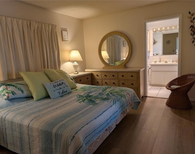 4450 93rd Terrace N - Photo Thumbnail 8