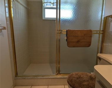 4450 93rd Terrace N - Photo Thumbnail 10