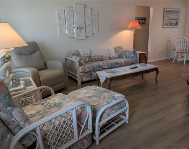 4450 93rd Terrace N - Photo Thumbnail 3