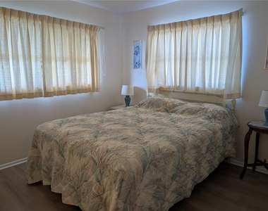 4450 93rd Terrace N - Photo Thumbnail 5
