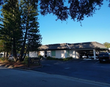 4450 93rd Terrace N - Photo Thumbnail 36